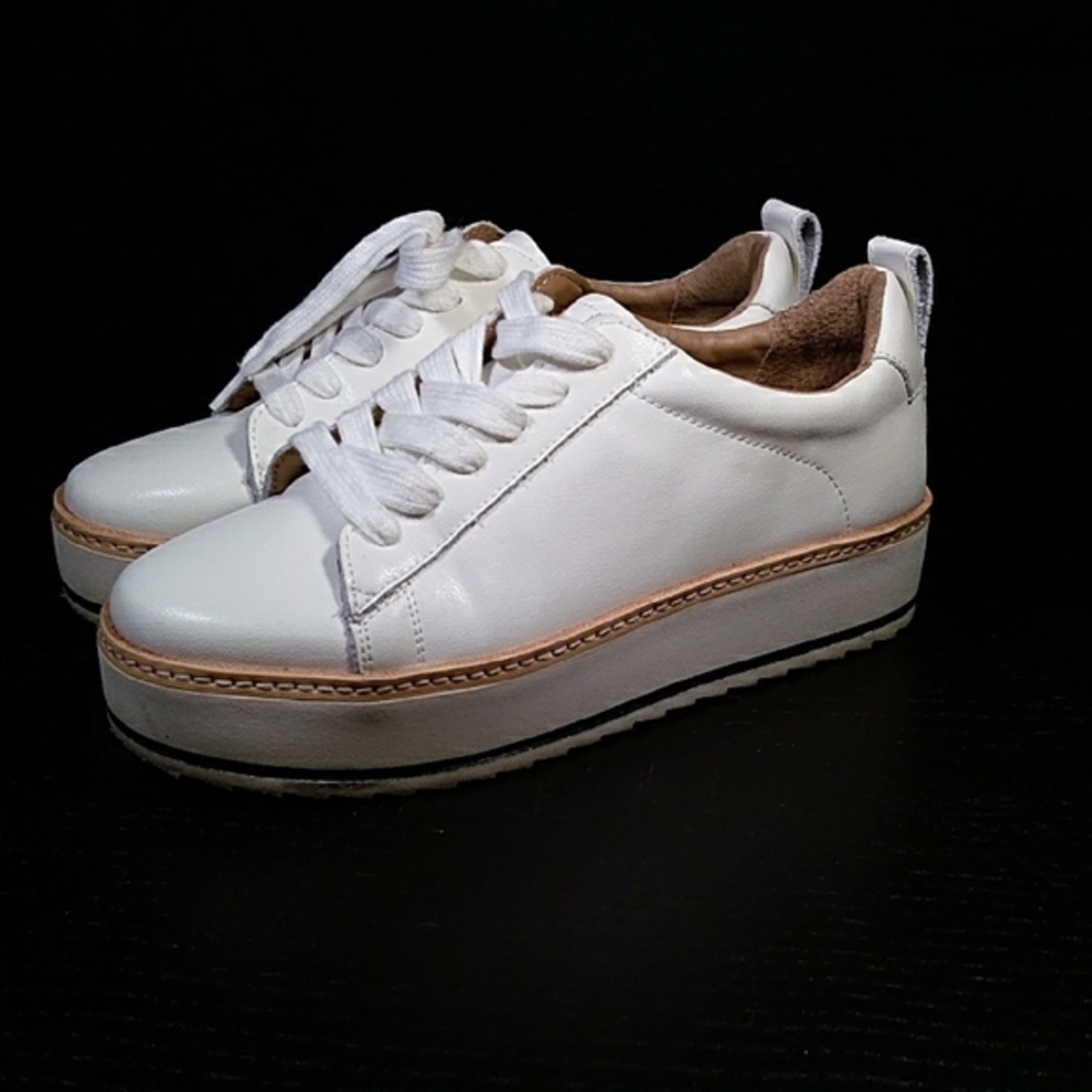 Chelsea & Violet Platform‎ Leather Sneakers - Sz 6M